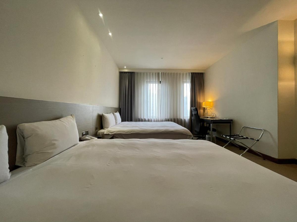 Guide Hotel Hsinchu Zhongyang Eksteriør billede